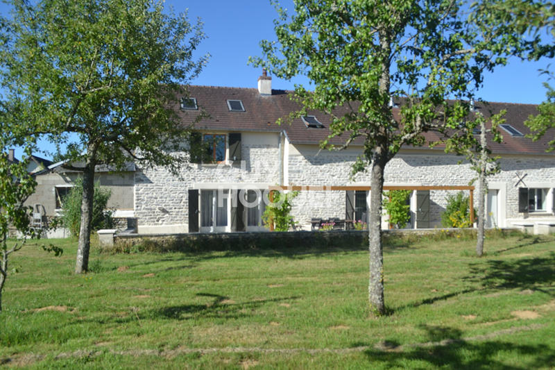Maison - 413 m² - 7 pièces