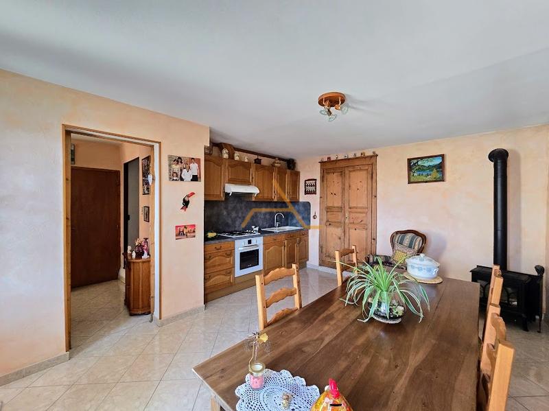 Maison en pierre - 500 m² - 5 pièces