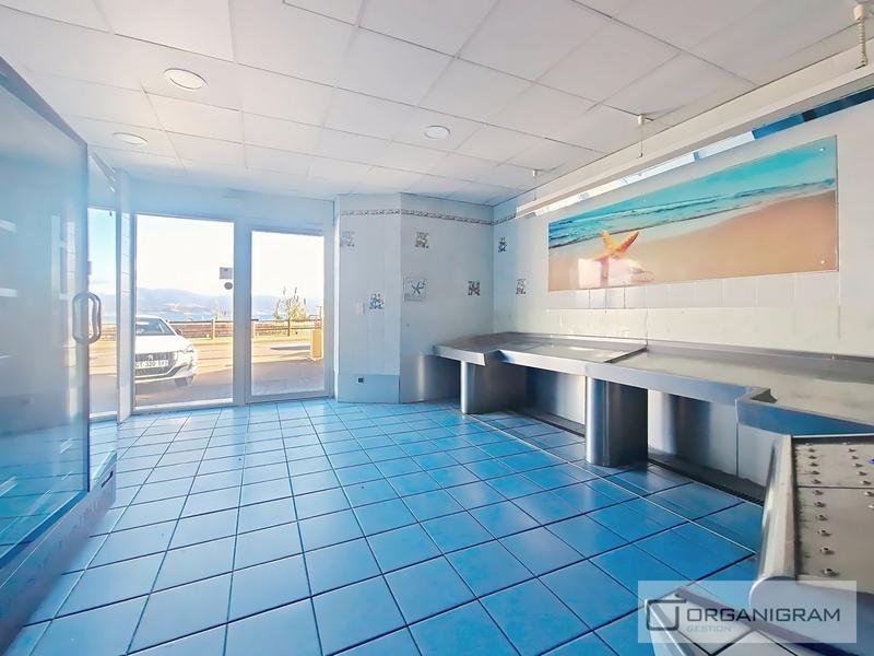 Local commercial - 82 m²