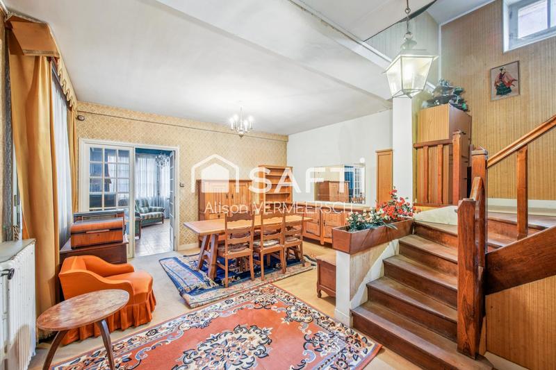 Maison - 204 m² - 7 pièces