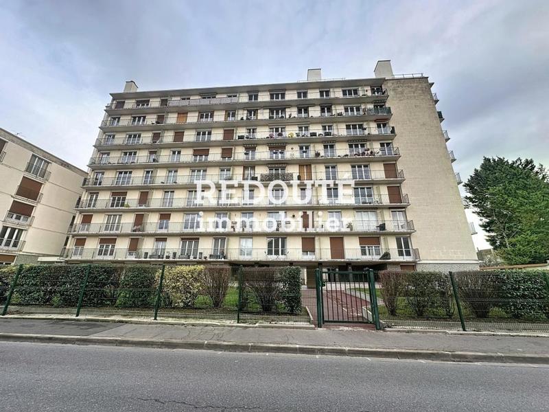 Appartement - 94 m² - 5 pièces