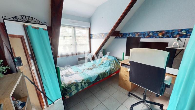 Maison - 120 m² - 8 pièces