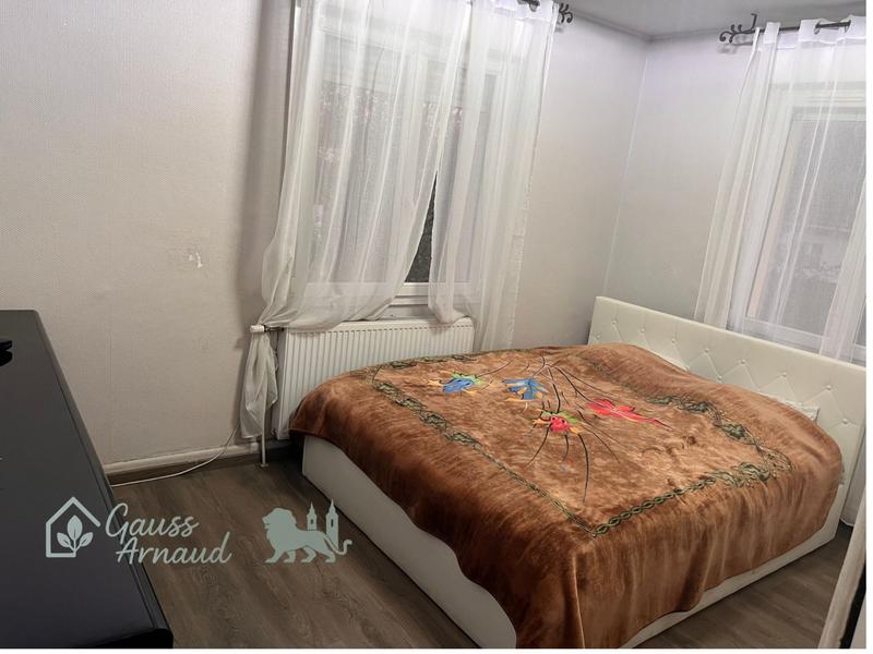 Maison ancienne - 112 m² - 8 pièces