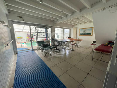 Local commercial - 270 m²