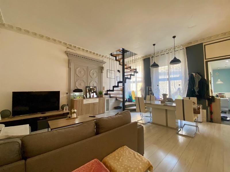 Appartement - 85 m² - 3 pièces