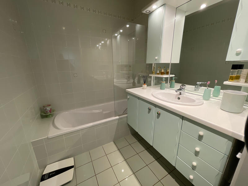 Maison - 343 m² - 7 pièces