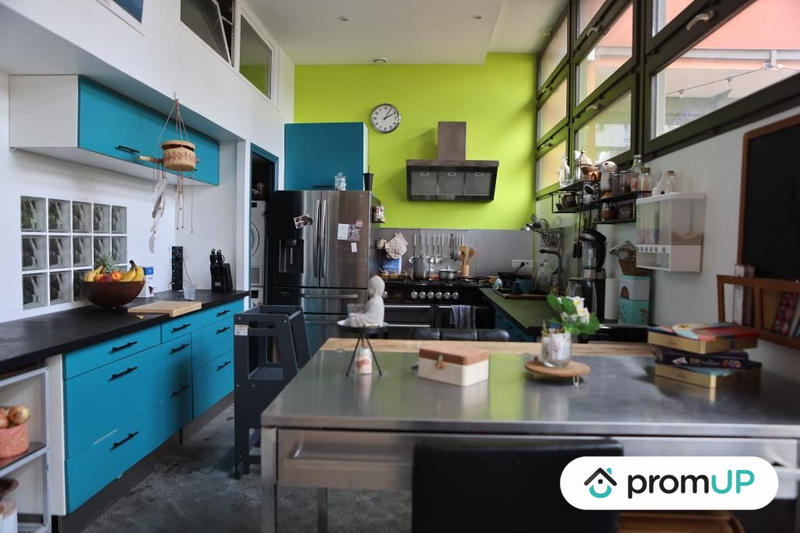 Loft - 98 m² - 5 pièces