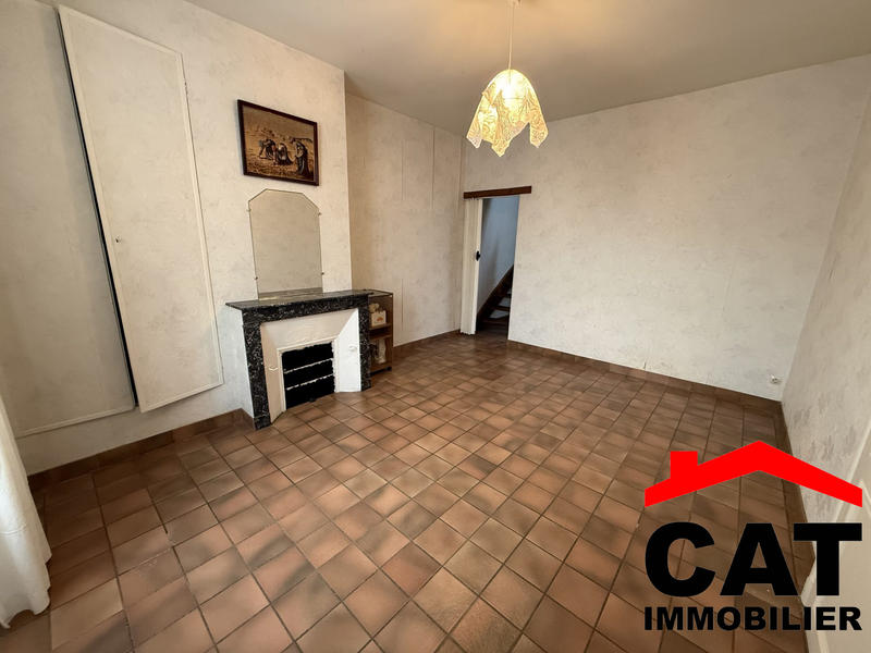 Maison - 233 m² - 7 pièces