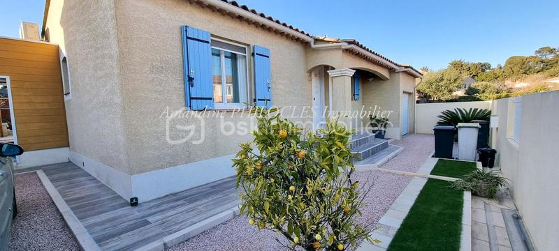 Maison traditionnelle - 82 m² - 5 pièces