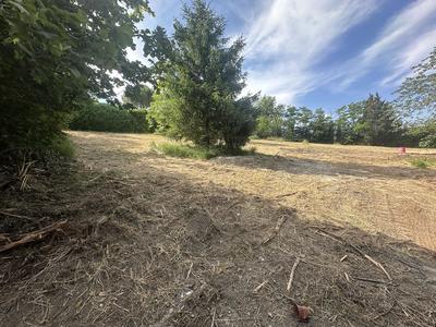Terrain constructible - 1 556 m²