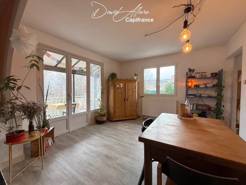 Appartement - 96 m² - 3 pièces