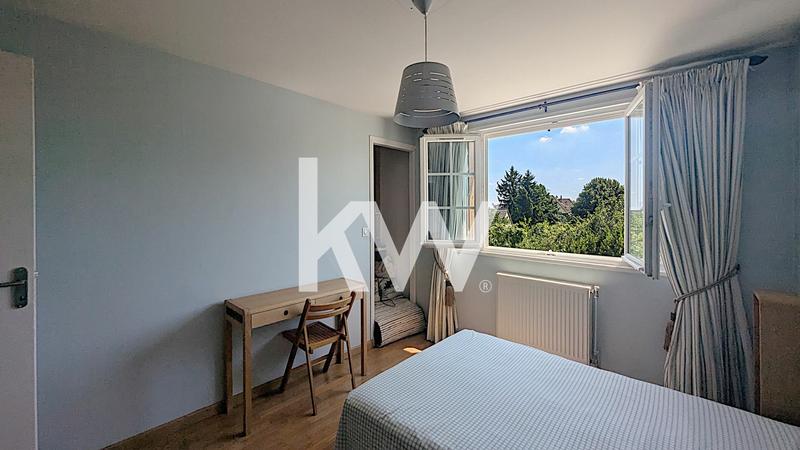 Maison - 179 m² - 7 pièces