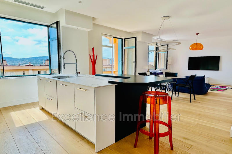 Appartement - 85 m² - 3 pièces