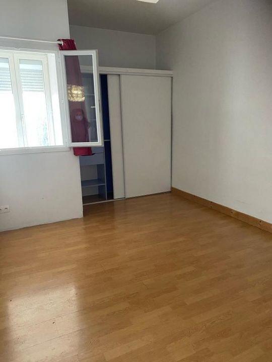 Maison - 274 m² - 7 pièces