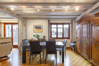 Maison traditionnelle - 130 m² - 4 pièces