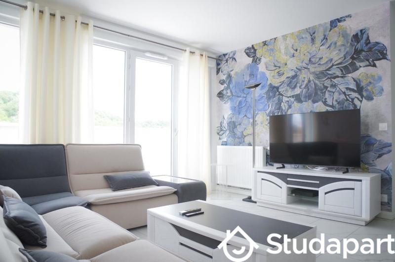 Appartement - 90 m² - 3 pièces