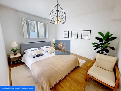 Appartement - 97 m² - 5 pièces