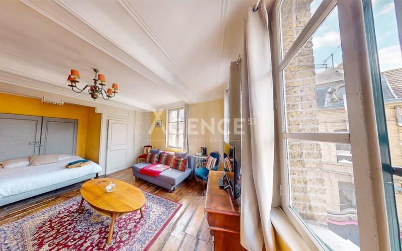 Maison - 294 m² - 7 pièces