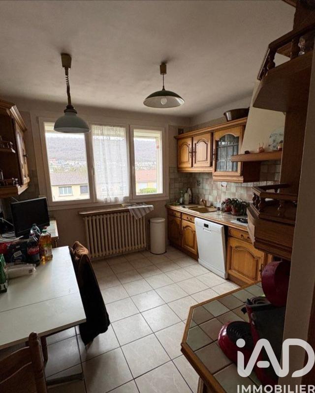 Maison - 94 m² - 4 pièces