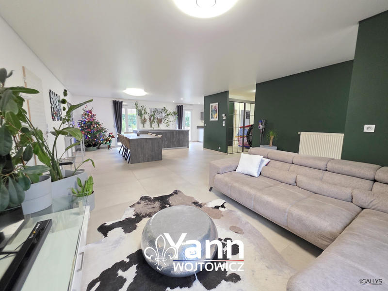 Maison - 112 m² - 5 pièces