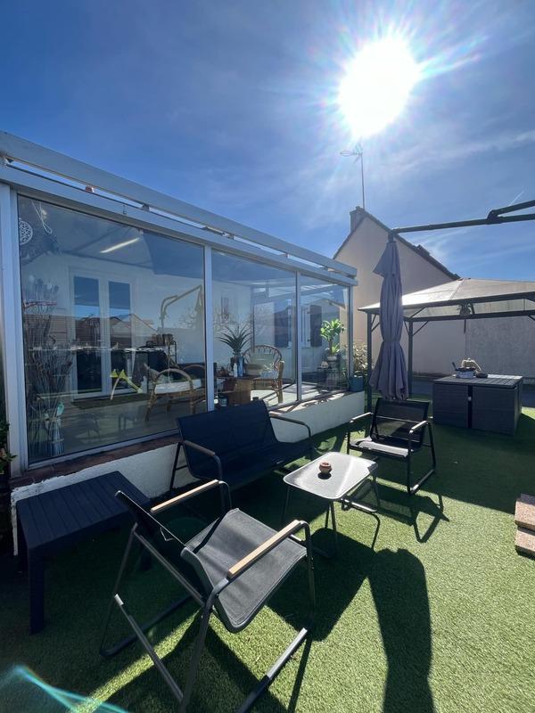 Maison - 95 m² - 6 pièces