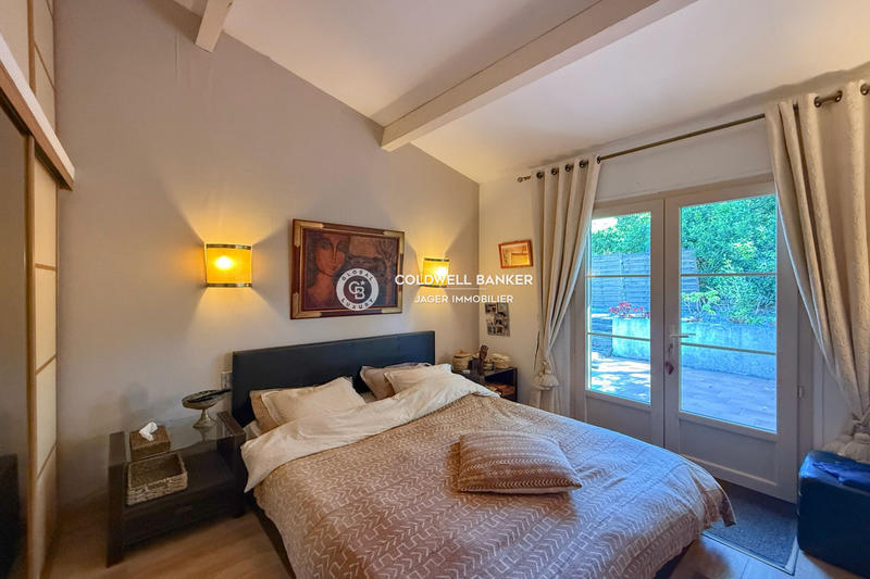 Villa - 206 m² - 6 pièces