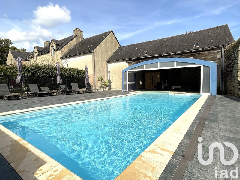 Maison - 387 m² - 15 pièces