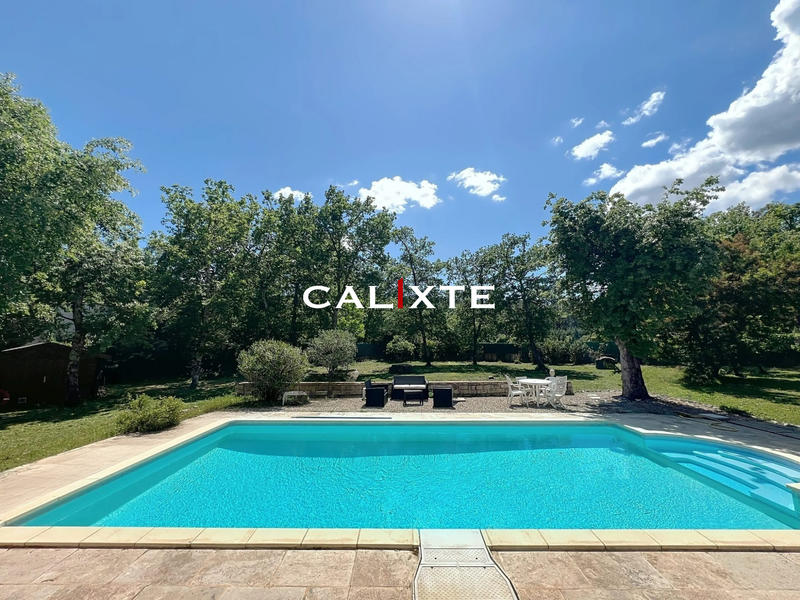 Villa - 215 m² - 5 pièces