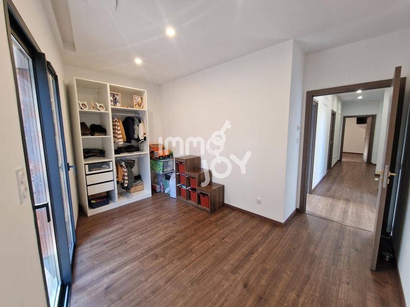 Maison - 128 m² - 4 pièces