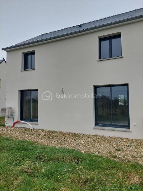 Maison traditionnelle - 123 m² - 6 pièces