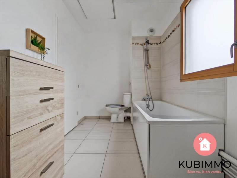 Maison - 84 m² - 4 pièces