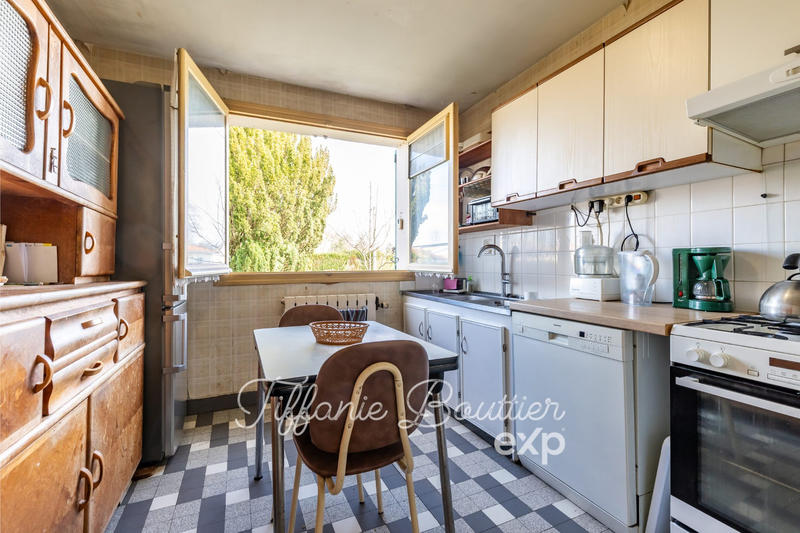 Maison traditionnelle - 93 m² - 5 pièces