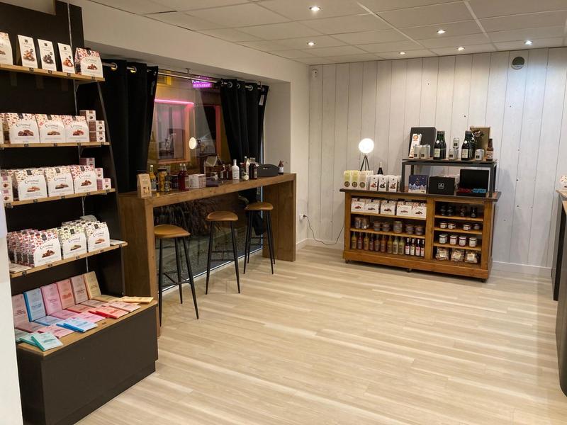 Local commercial - 127 m²