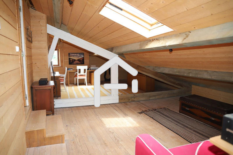 Corps de ferme - 300 m² - 8 pièces