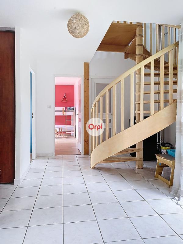 Maison - 137 m² - 5 pièces