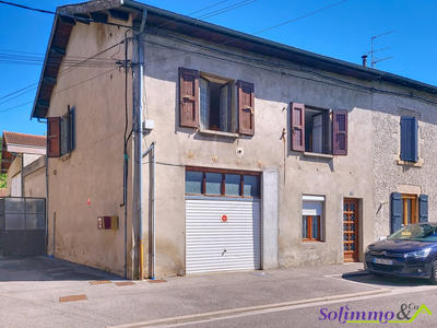 Maison - 82 m² - 6 pièces