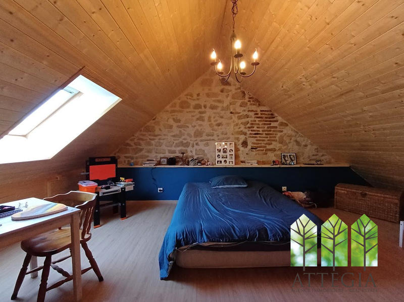 Maison - 180 m² - 5 pièces