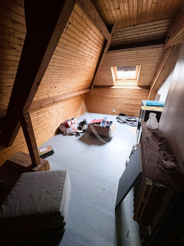 Maison - 121 m² - 5 pièces