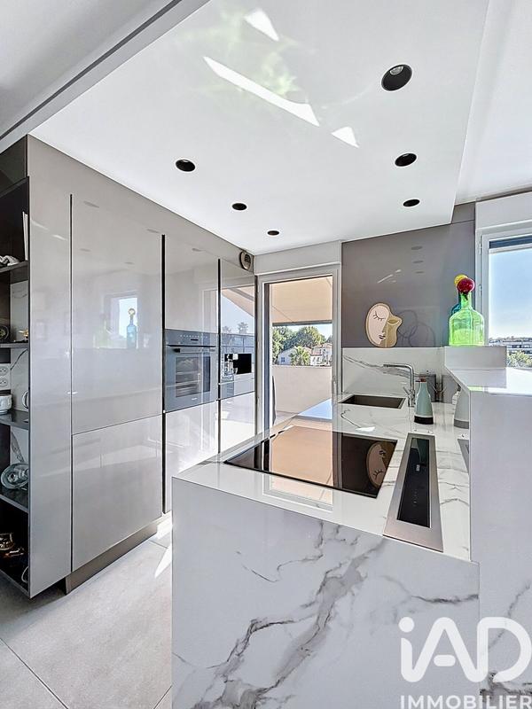 Appartement - 80 m² - 4 pièces