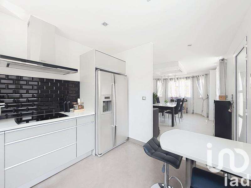 Maison - 191 m² - 6 pièces