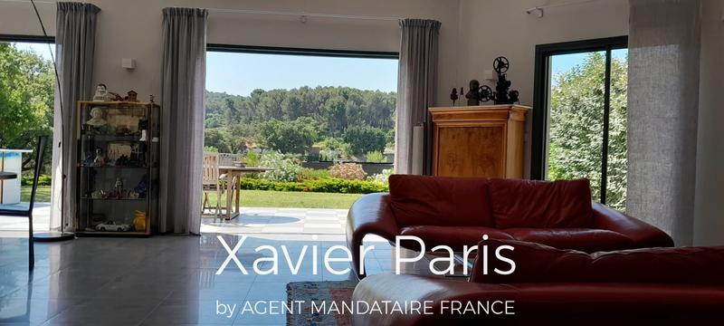 Maison - 192 m² - 5 pièces