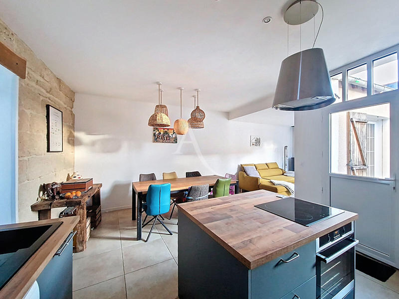 Maison - 88 m² - 4 pièces