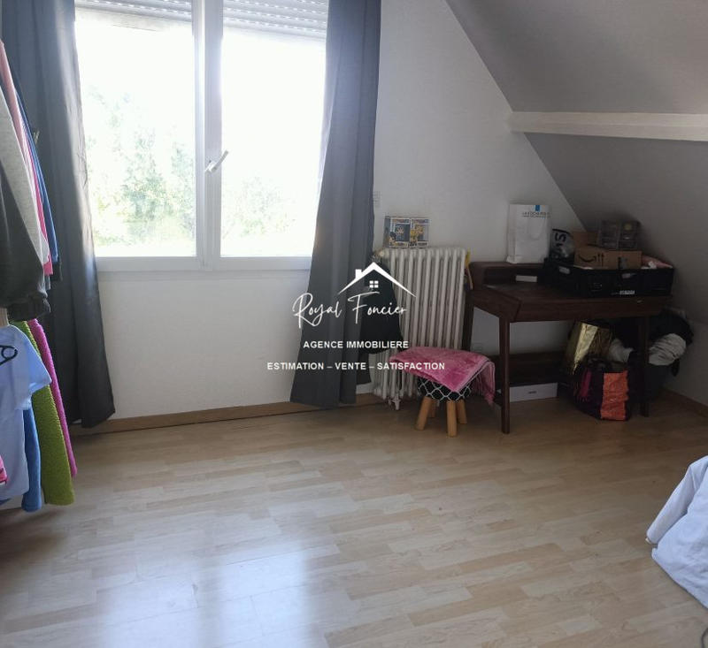 Maison traditionnelle - 200 m² - 8 pièces