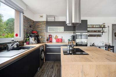 Appartement - 80 m² - 4 pièces