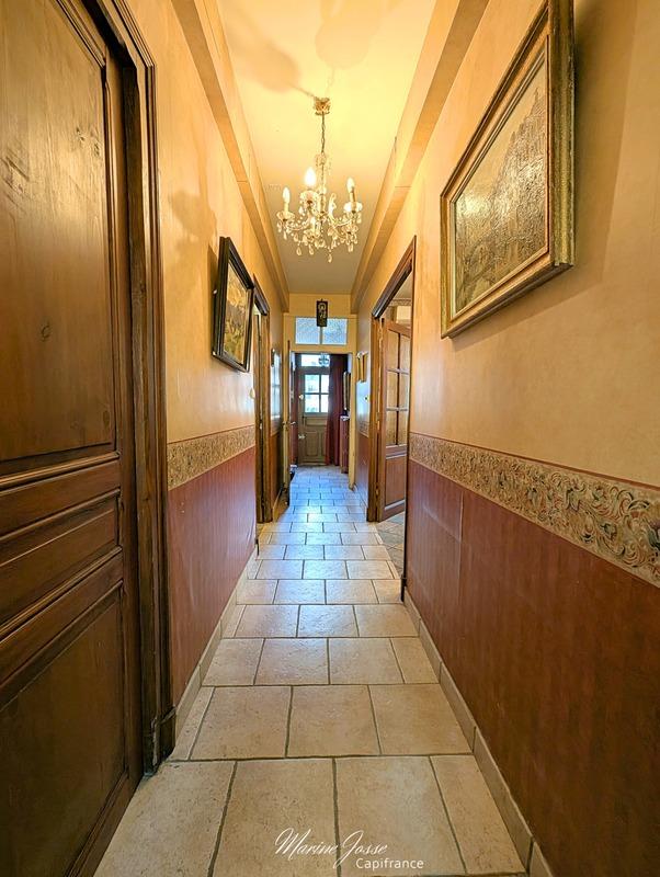 Maison - 186 m² - 7 pièces