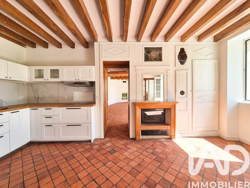 Maison - 210 m² - 7 pièces