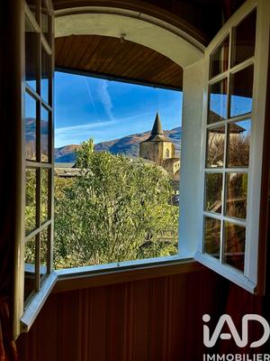 Maison - 183 m² - 9 pièces