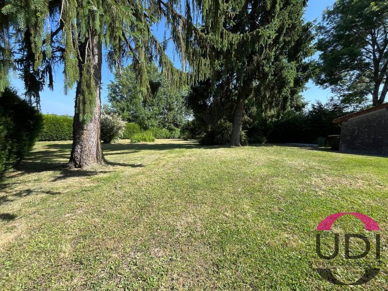 Maison - 220 m² - 5 pièces