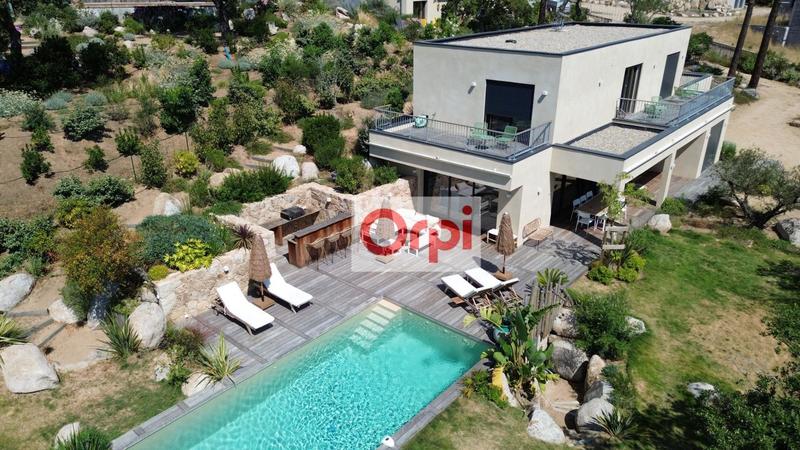 Maison - 163 m² - 5 pièces