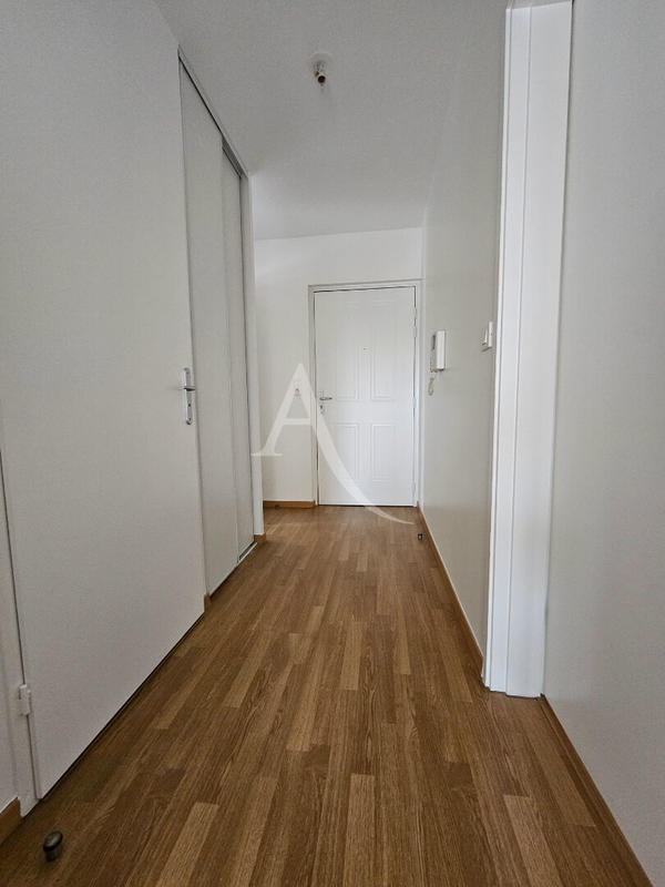 Appartement - 90 m² - 5 pièces